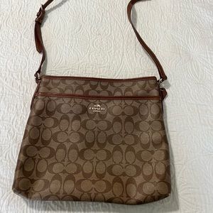 Coach crossbody (medium)